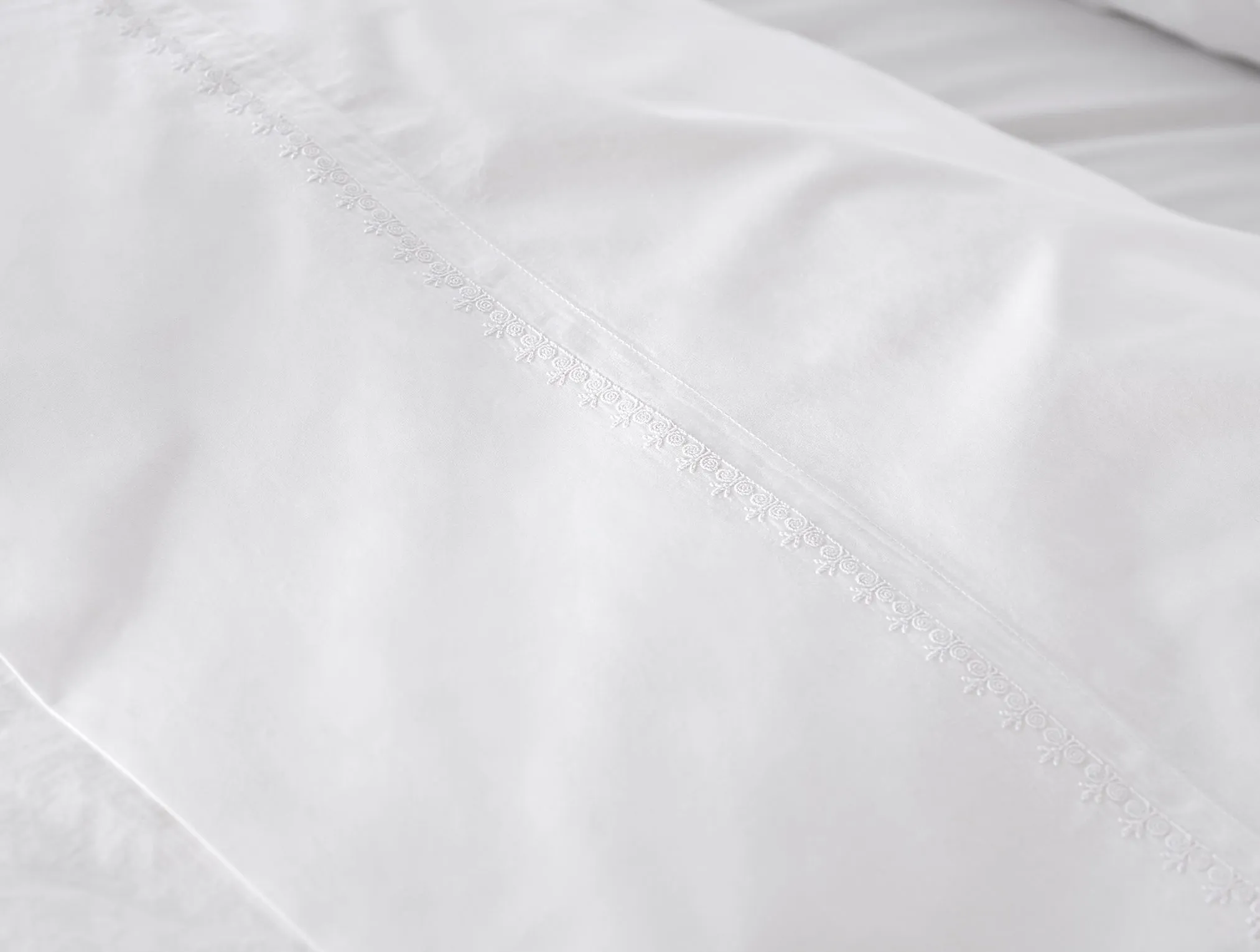 Floret Embroidered Organic Sheet Set