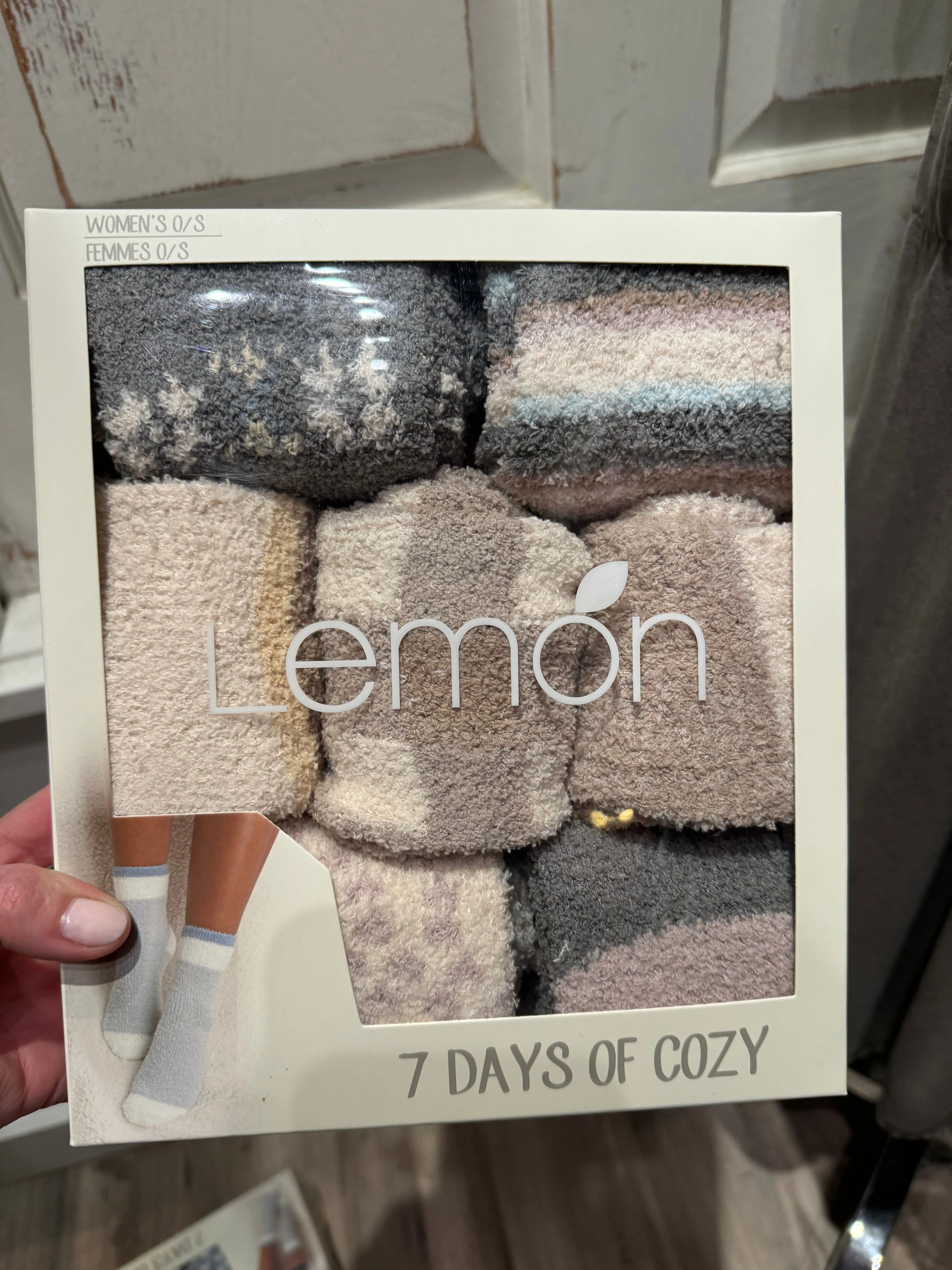 LEMON 7 DAYS OF COZY CREW GIFT BOX