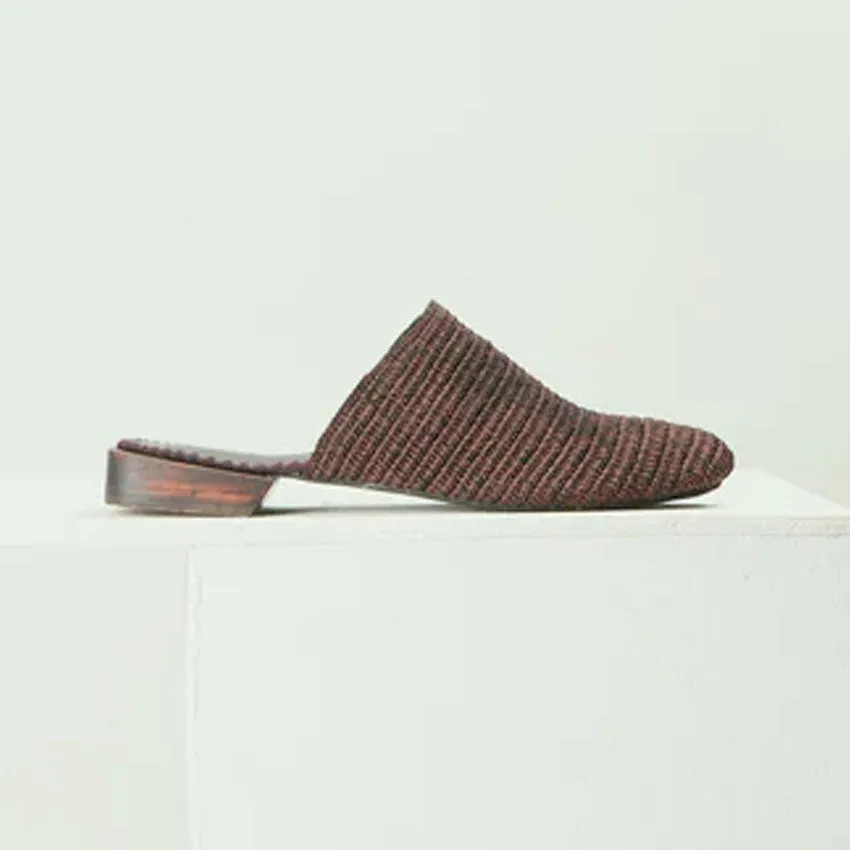 Tally  Cover Toe Slippers